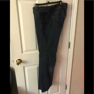 Lane Bryant Women’s Boot Cut Jeans, Plus Size 18 Average